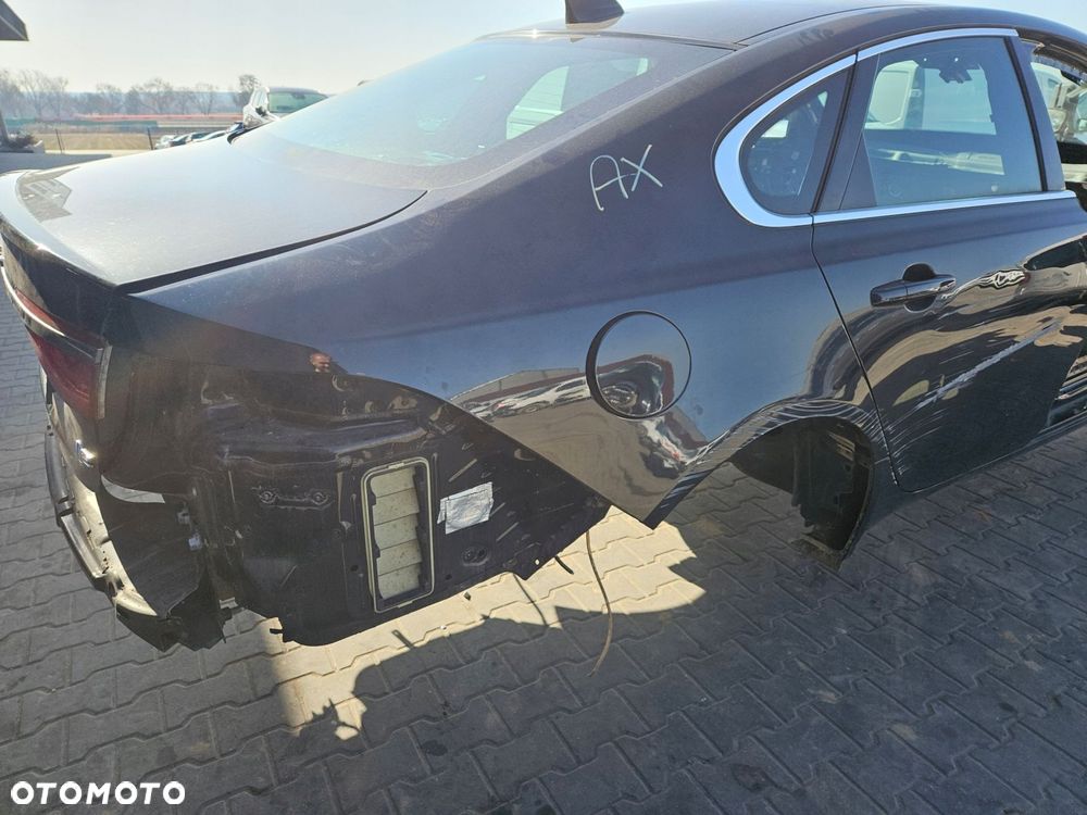 błotnik tył prawy jaguar xf ii x260 ćwiartka prawa - 1