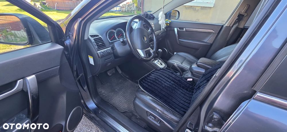 Chevrolet Captiva 3.2 LT high - 6
