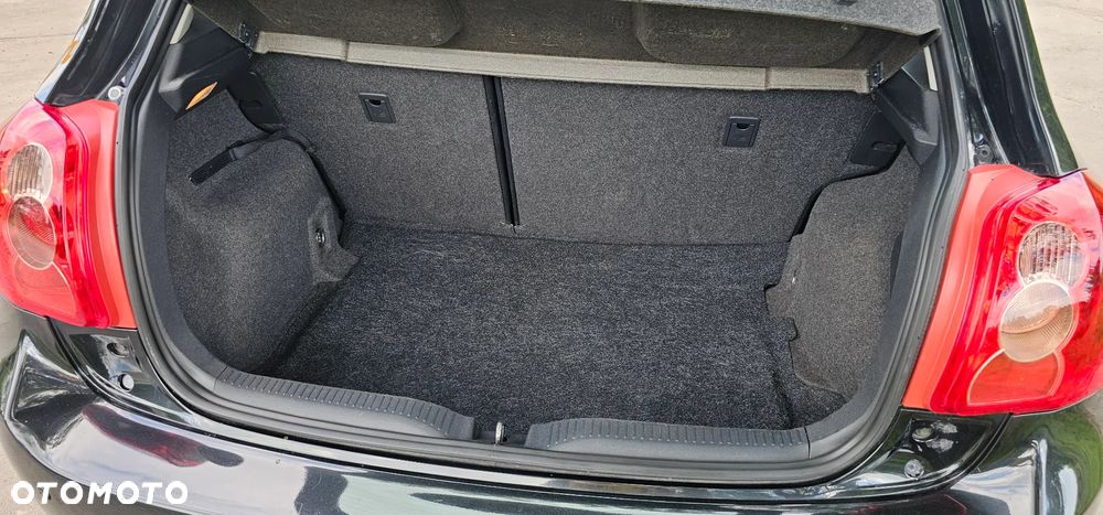Toyota Auris 1.6 VVT-i Team - 38