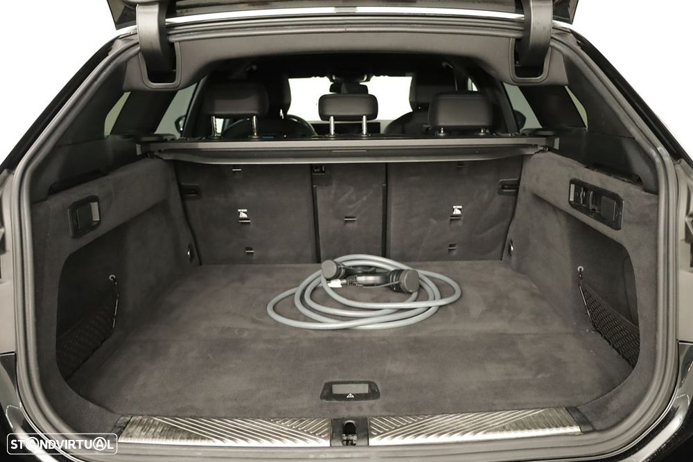 BMW 530 e Pack Desportivo M - 26