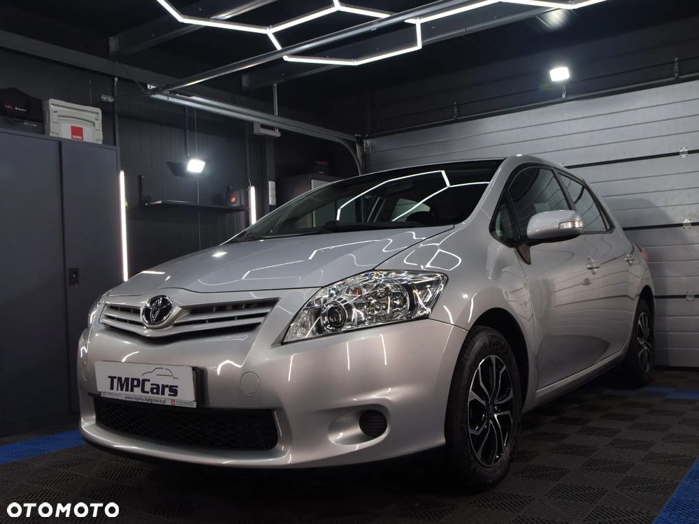 Toyota Auris - 4