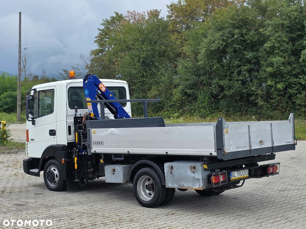 Nissan Atleon 35.15 Wywrotka 3.20 M + HDS 10 Metrów  ! + Pilot ! Klima ! - 19