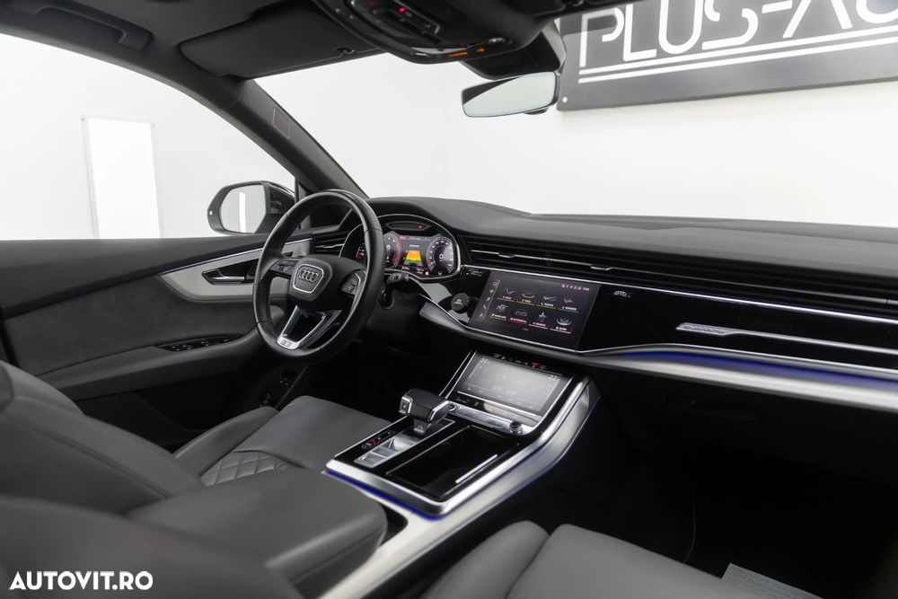 Audi Q8 55 TFSIe quattro tiptronic - 16