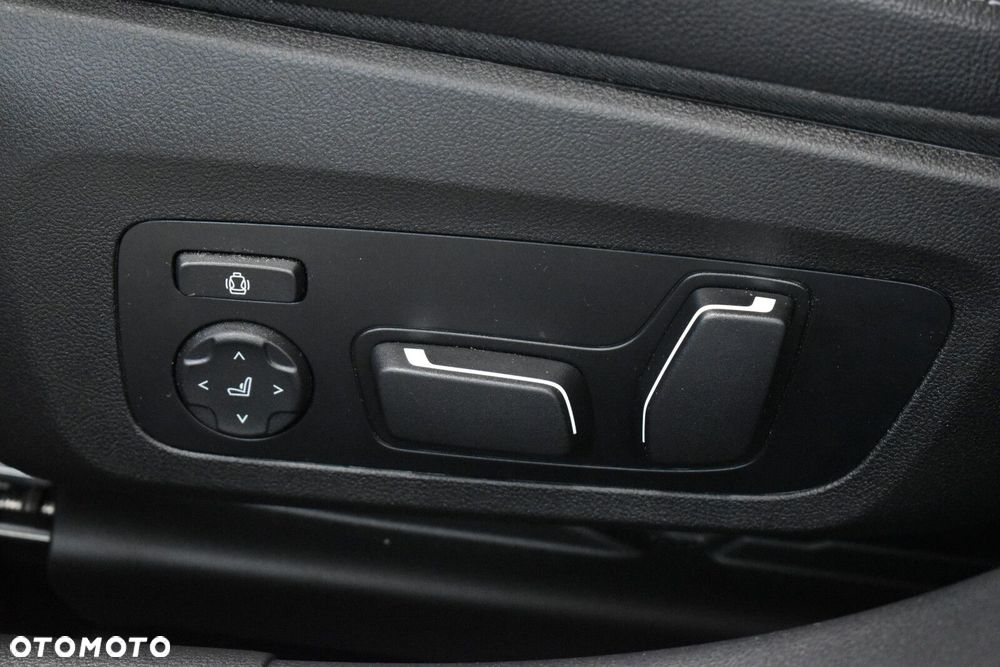 BMW Seria 3 - 12