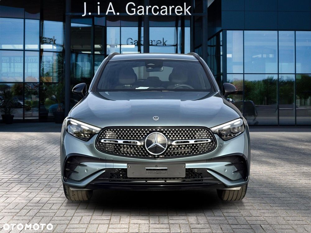 Mercedes-Benz GLC - 9