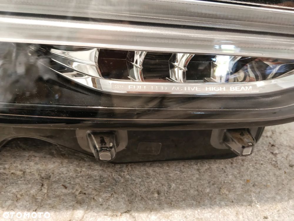Volvo S90, V90 FULL LED PRZÓD STRONA PRAWA 32228677 - 2