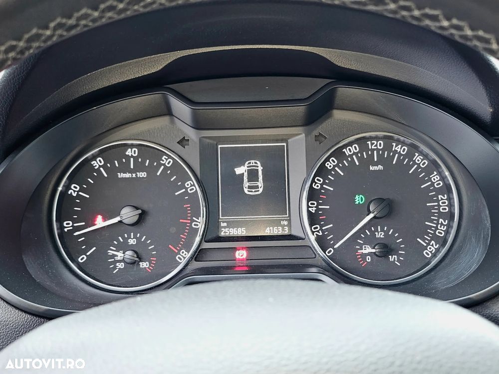 Skoda Octavia Combi 1.2 TSI FAMILY - 10