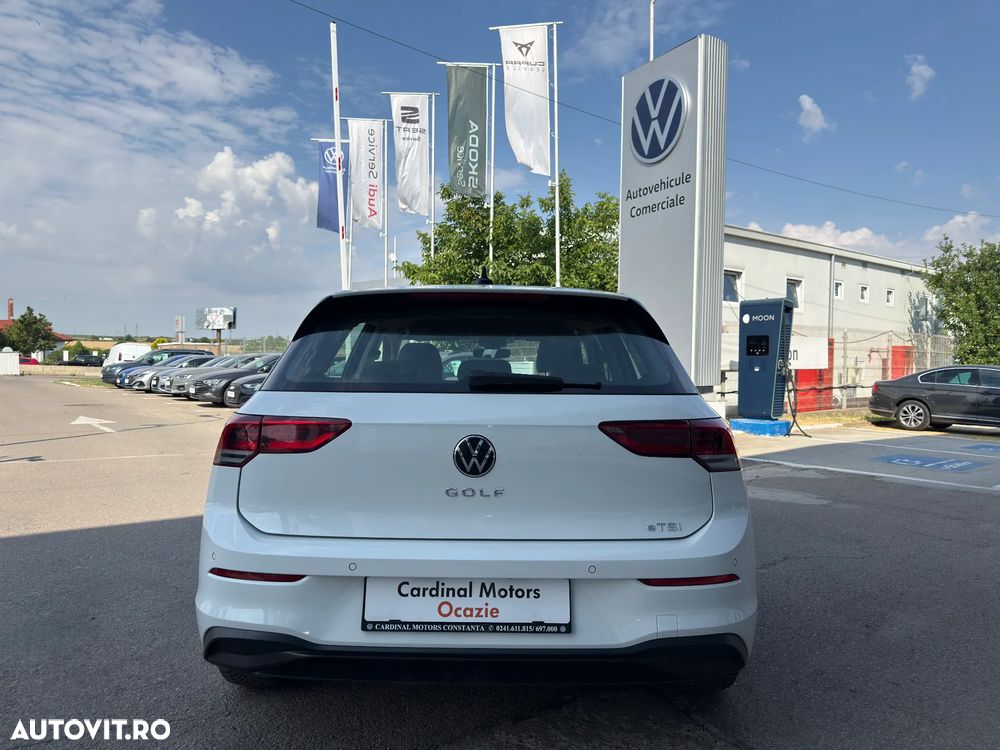 Volkswagen Golf 1.5 eTSI DSG MHEV Life - 8