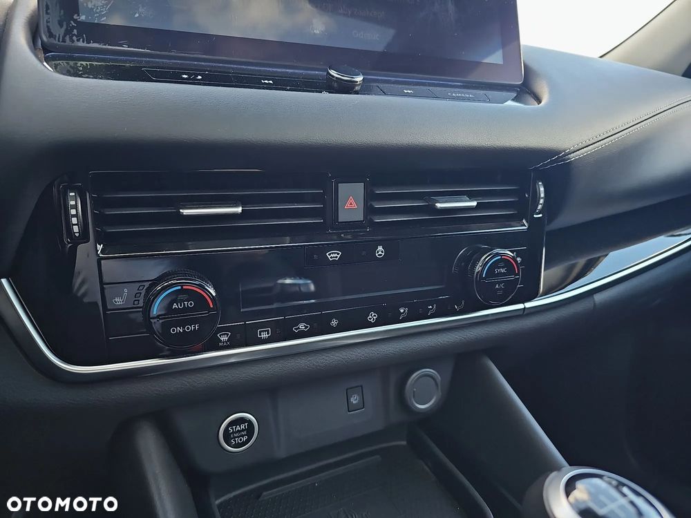 Nissan Qashqai 1.3 DIG-T N-Connecta - 13