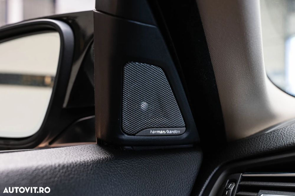 BMW Seria 5 525d Aut. - 23