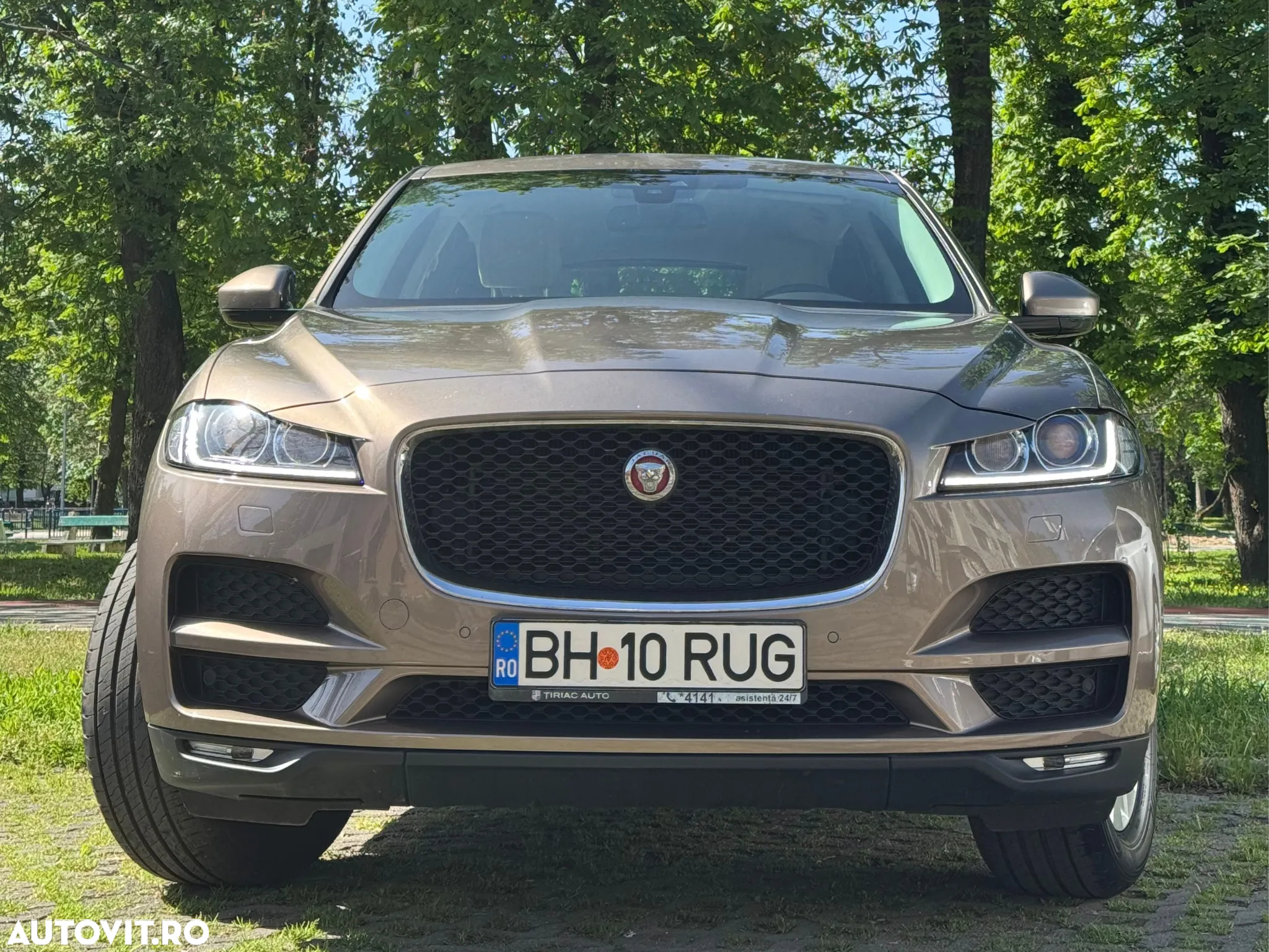Jaguar F-Pace - 4