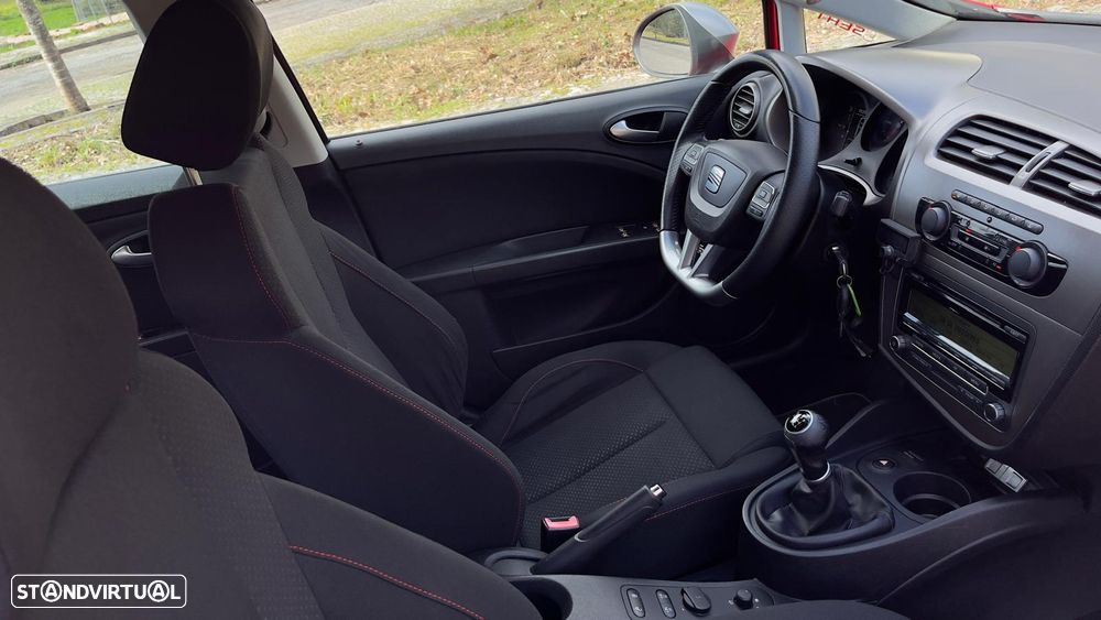 SEAT Leon 2.0 TDI DPF FR - 12