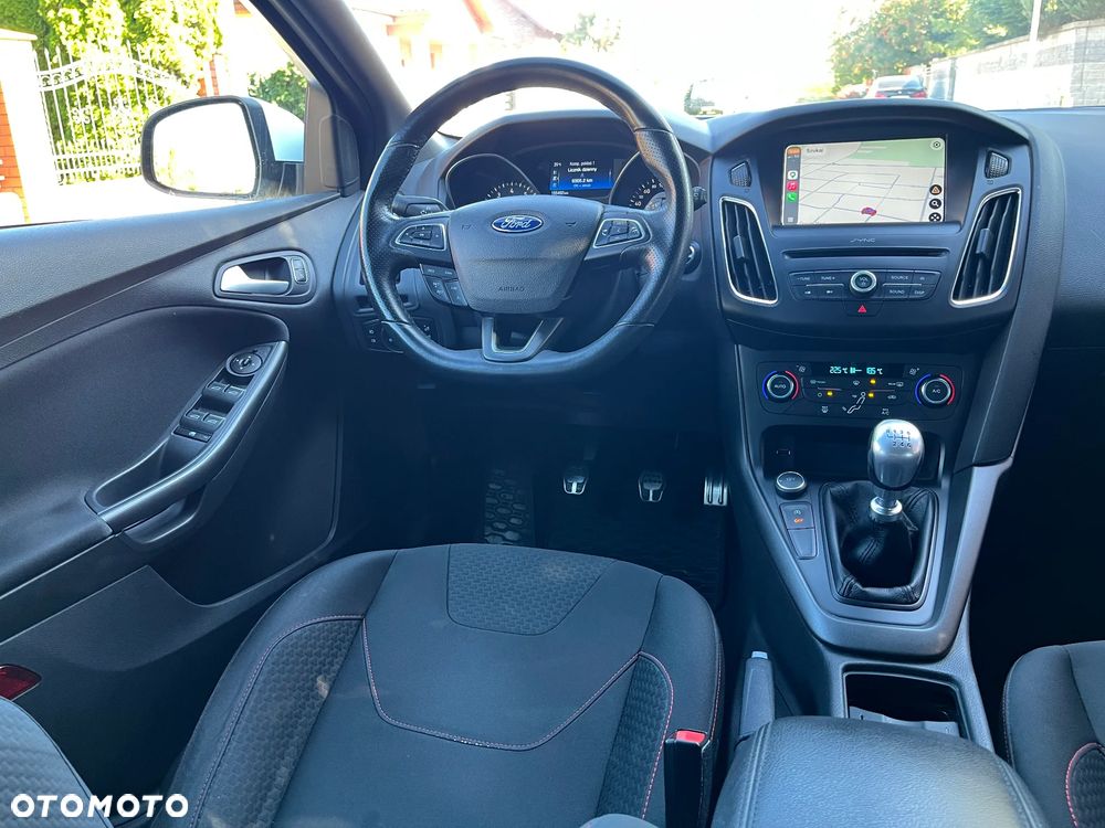 Ford Focus - 31