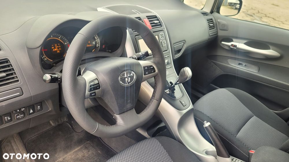 Toyota Auris 1.4 D-4D Premium MM - 31