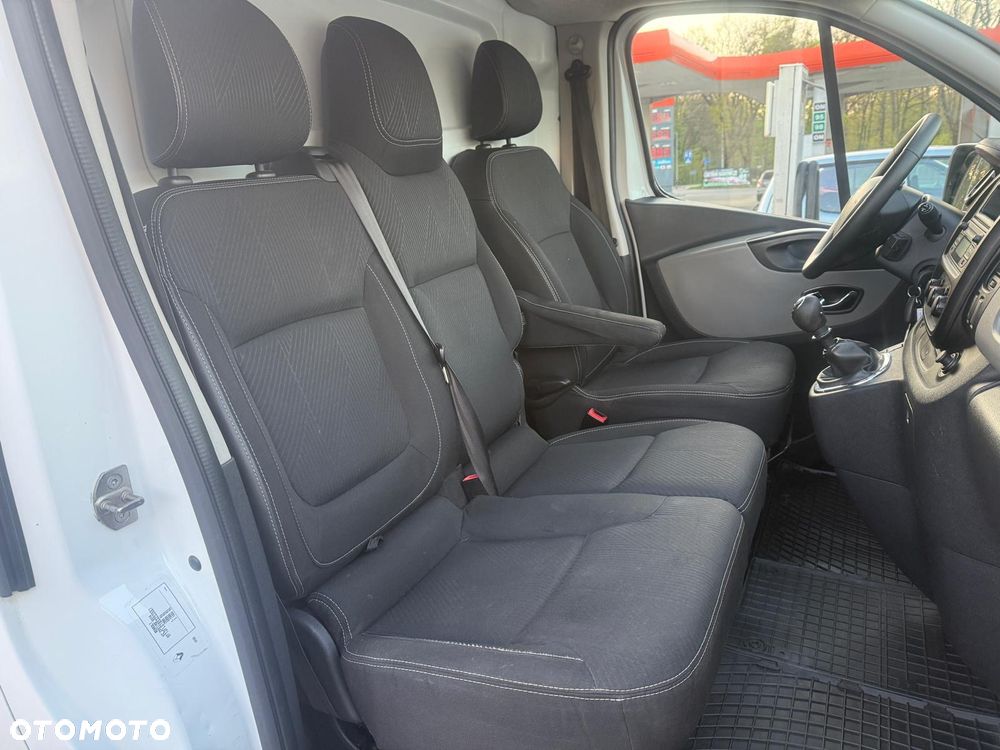 Opel Vivaro - 12