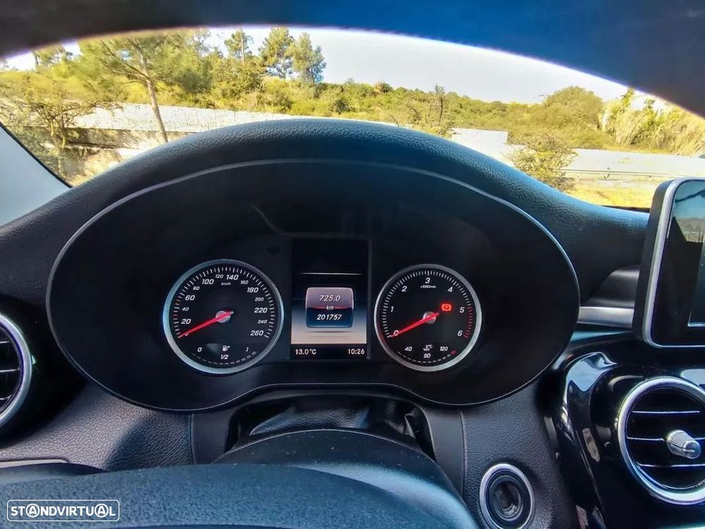 Mercedes-Benz C 180 BlueTEC Avantgarde+ - 10