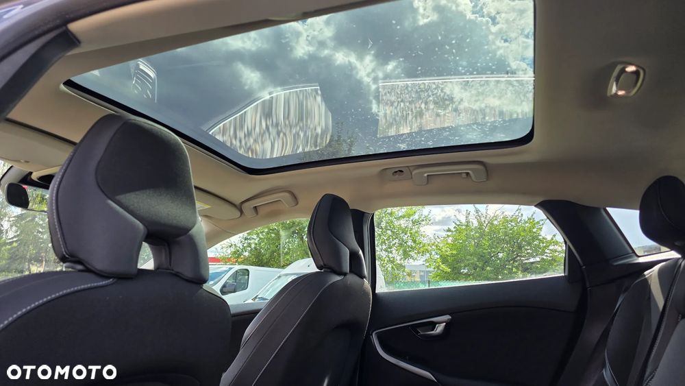 Volvo V40 D2 Kinetic - 19