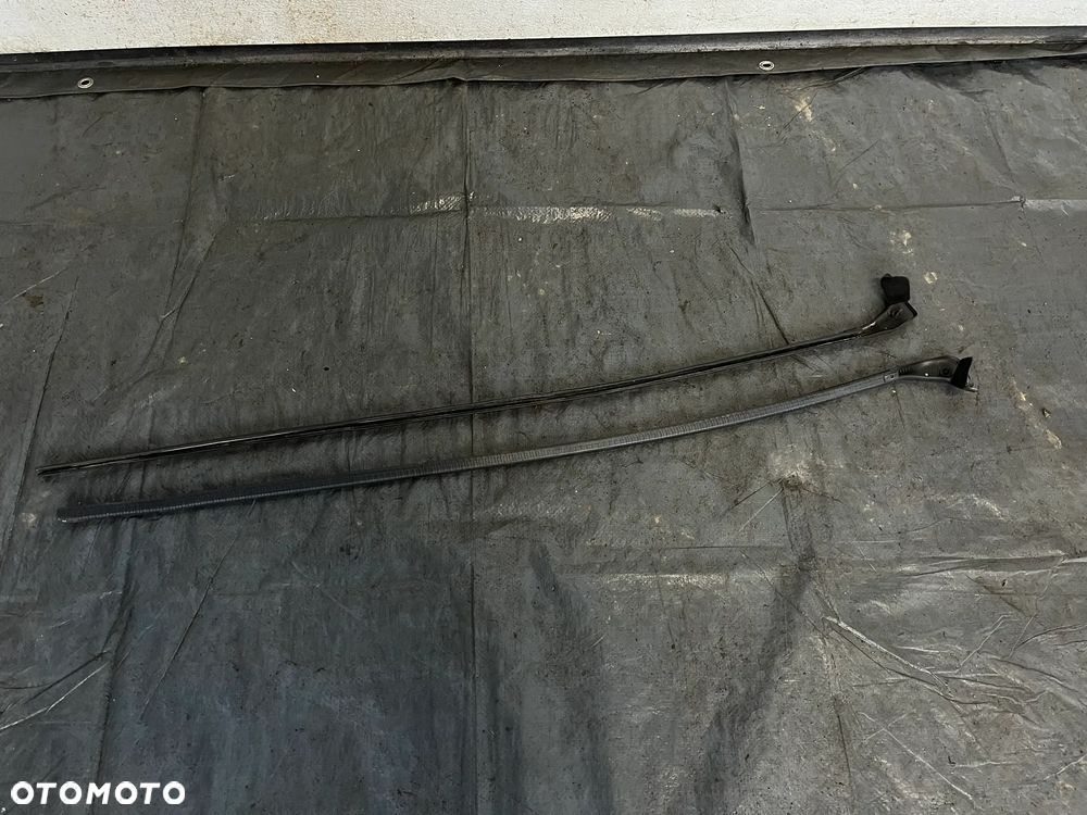 EXPERT III Jumpy III Vivaro IV Uszczelka drzwi przednich przód komplet 9818375180D 9818375580G - 2