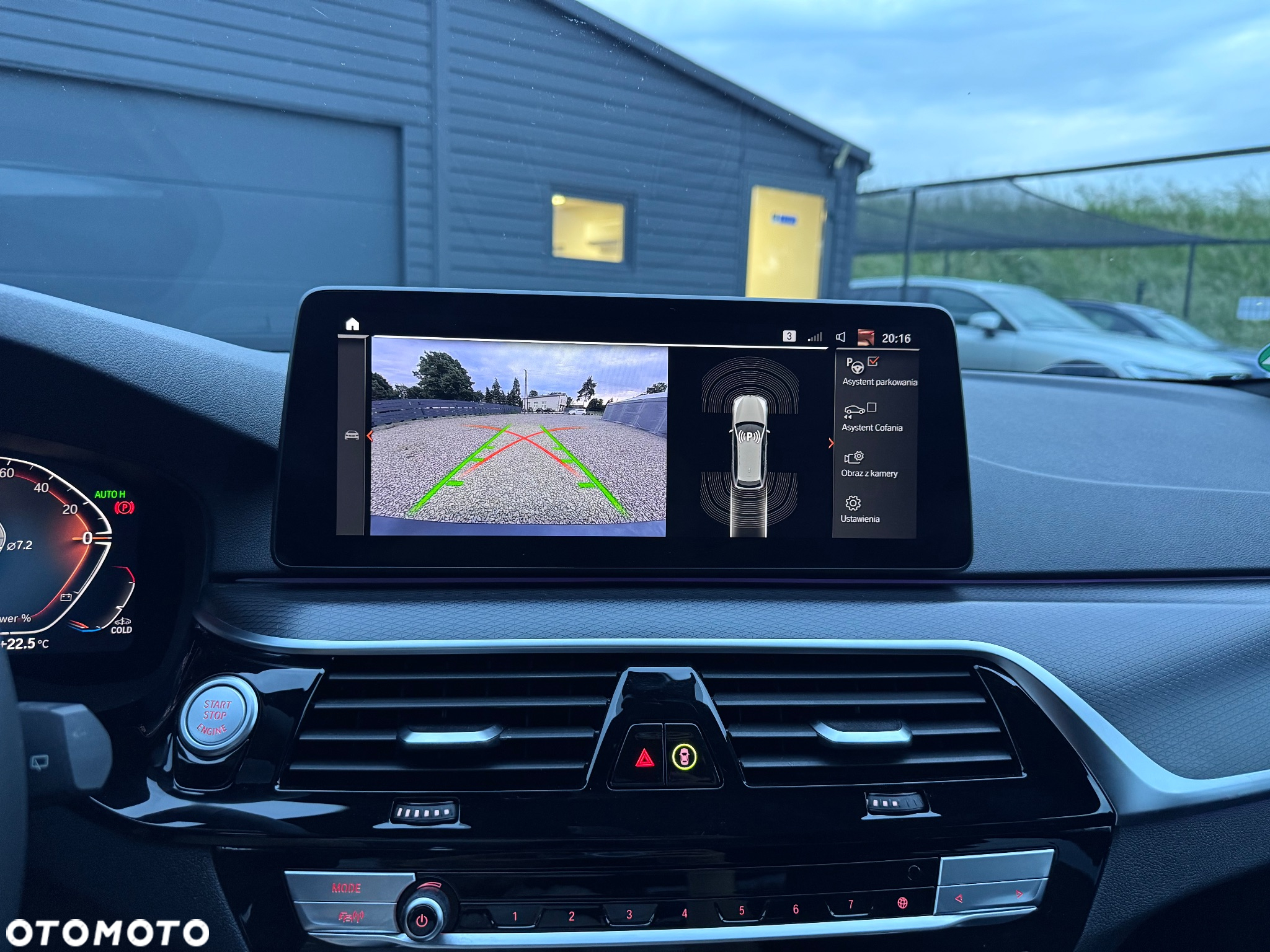 BMW Seria 5 520d xDrive Touring M Sport Edition - 24