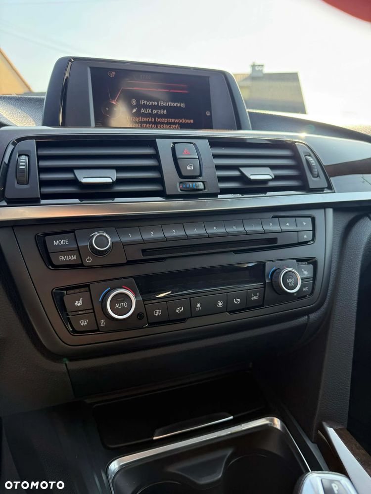 BMW Seria 3 320i xDrive - 8