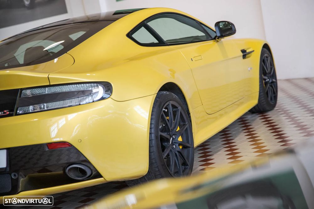 Aston Martin Vantage Coupe V12 S Sportshift 3 - 12