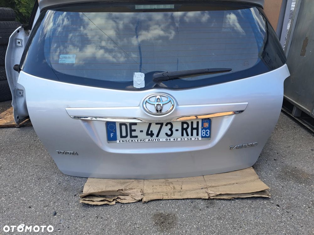 Toyota Verso lift 2013- klapa bagażnika tylna srebrna verso II lift - 3