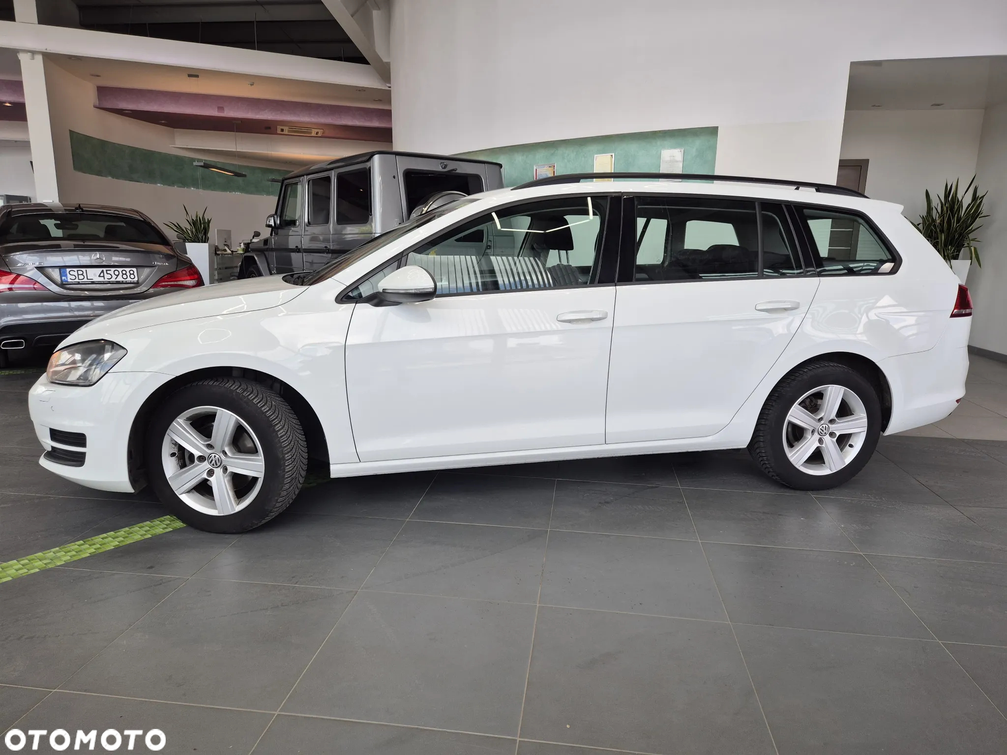 Volkswagen Golf 1.6 BlueTDI Comfortline - 10
