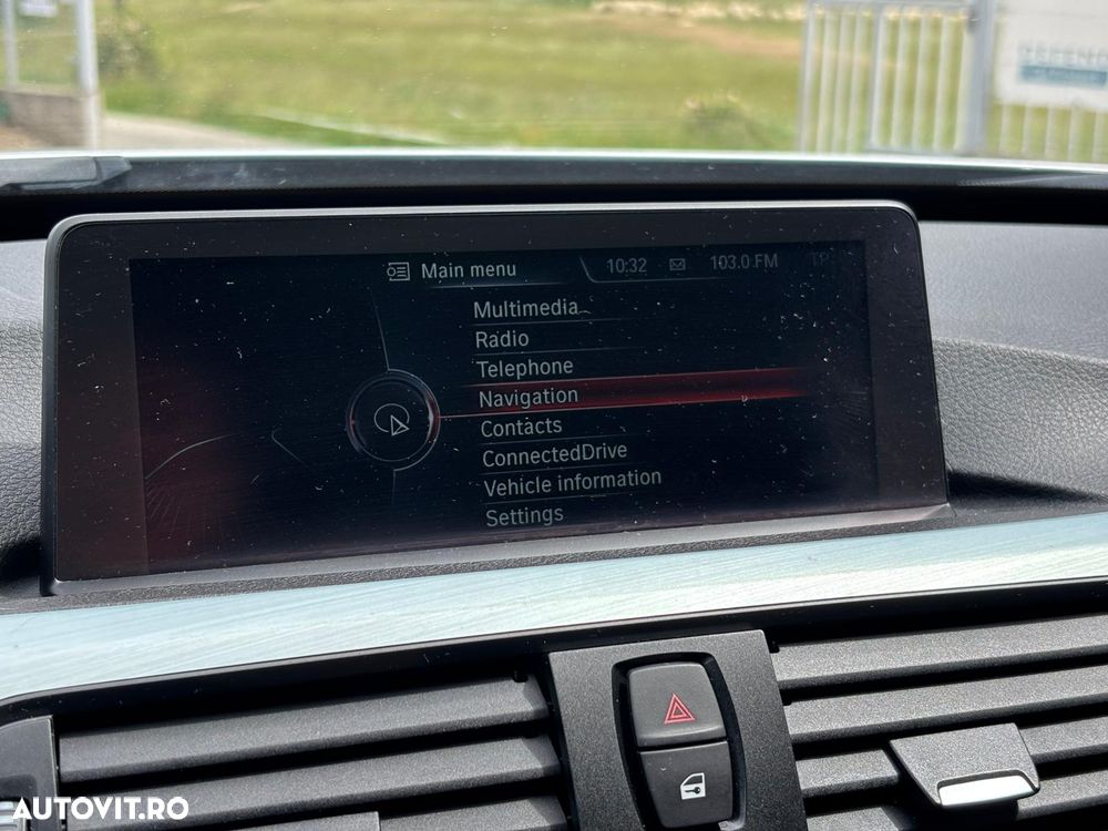 BMW Seria 3 - 24