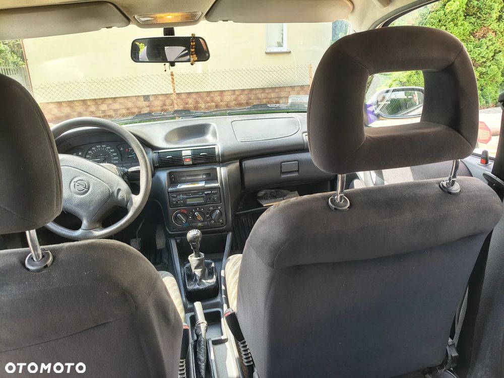 Opel Astra 1.4 Start - 8