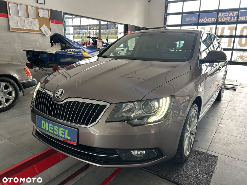 Skoda Superb 1.6 TDI Active Greenline - 1