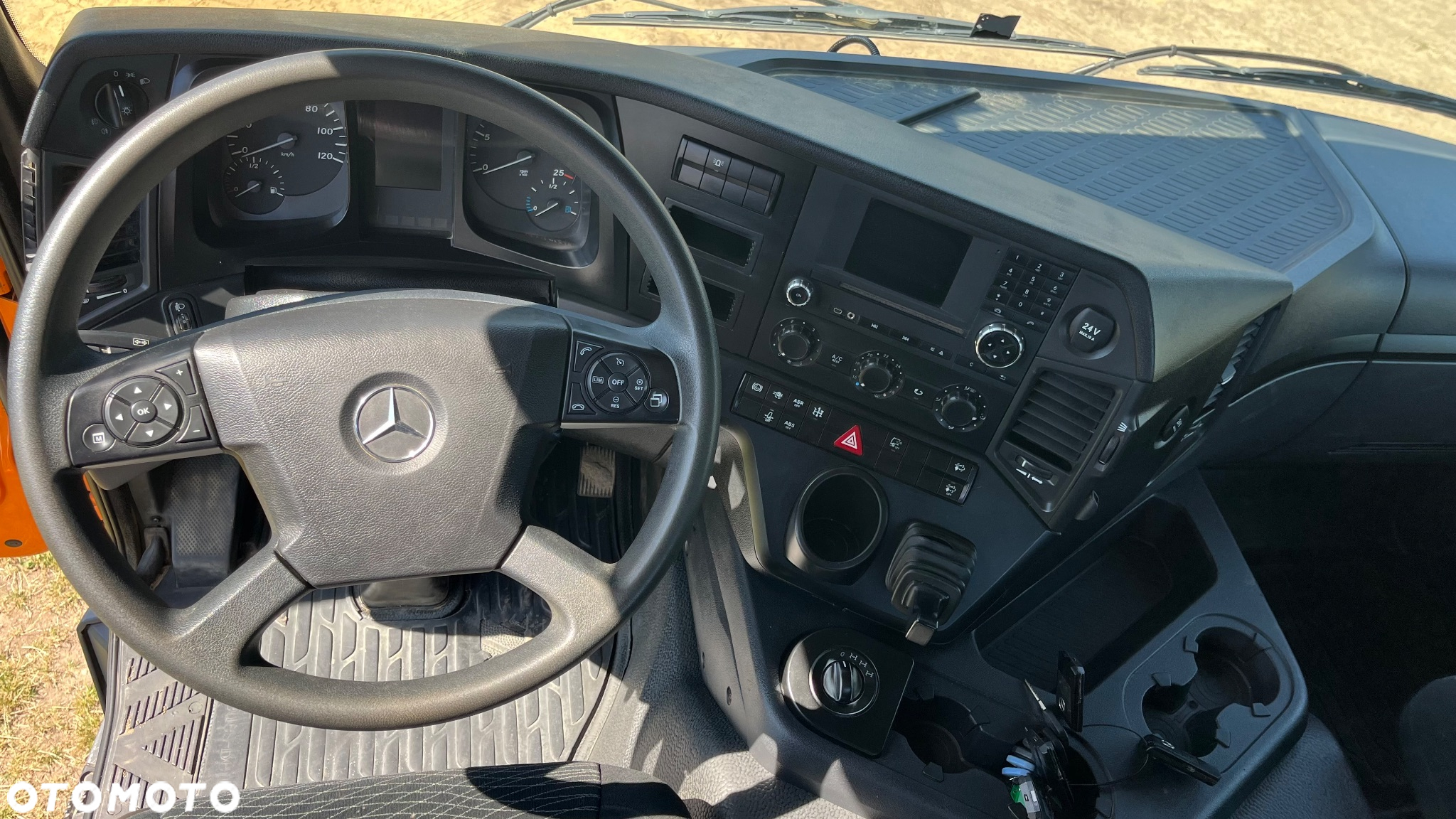 Mercedes-Benz Arocs 3345 6x6 Wywrotka Meiller Kipper + Przyczepa Meiller Kipper (nie 6x4, 8x8, 8x4, 6x2) z Niemiec. Silnik 13l, Hydraulika, nie hydroburta 6x6 Arocs Actros 3345 wywrotka Meiller Duży Silnik Reduktor Napędy na Wał - 18