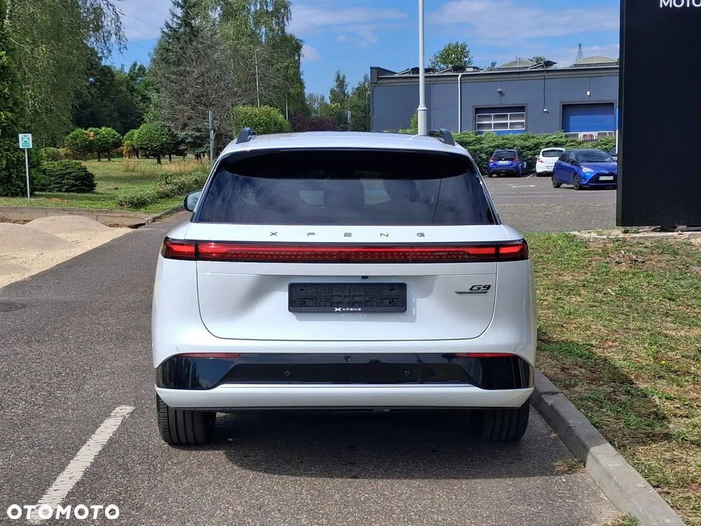 XPeng G9 94.6 kWh AWD Performance - 7