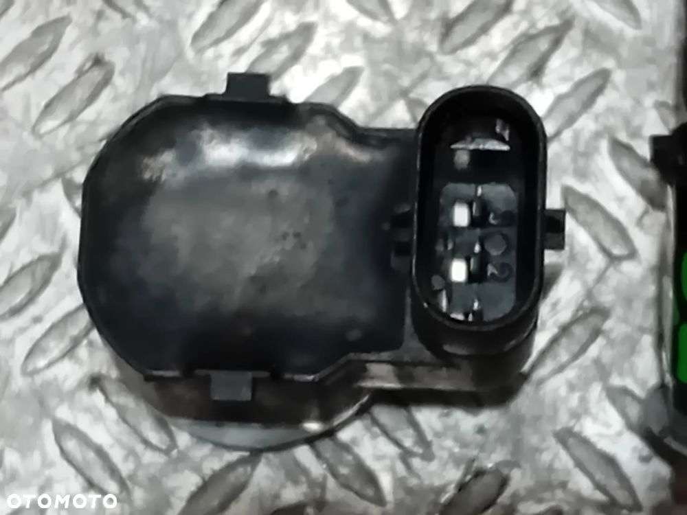 czujniki parkowania PDC tył Audi A4 B8 kolor LA7W - 4