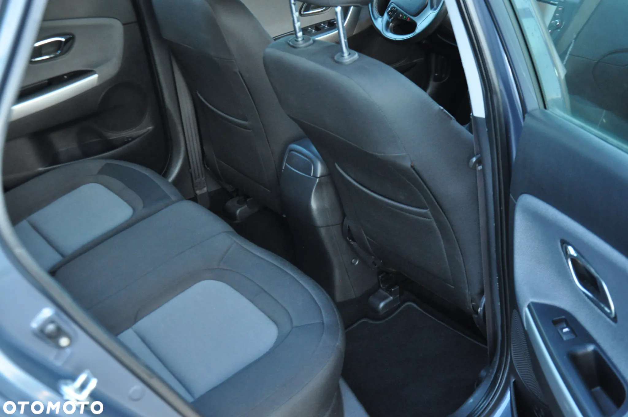 Kia Ceed 1.6 CRDi 128 Fifa World Cup Edition - 13
