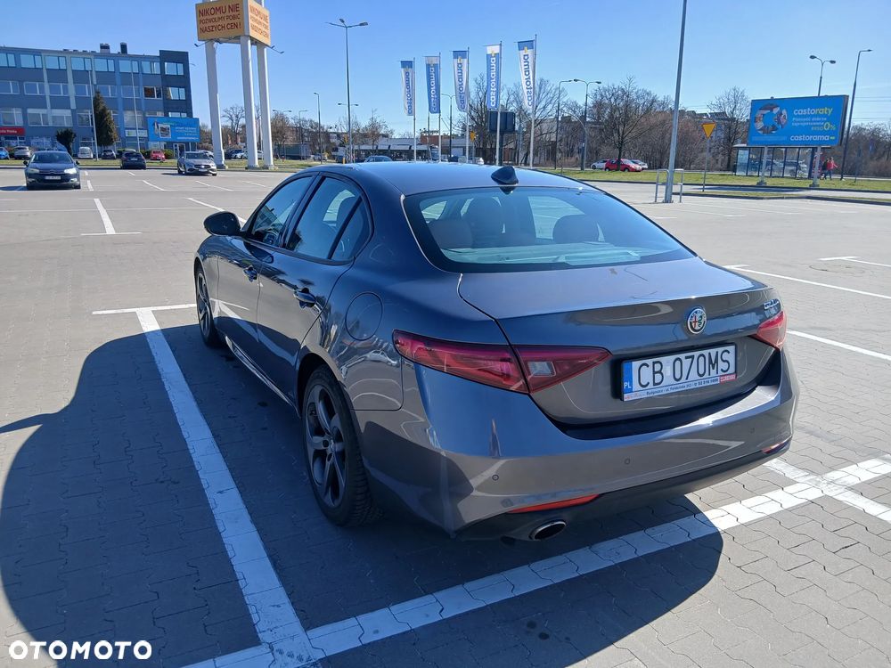 Alfa Romeo Giulia 2.0 Turbo Super - 6