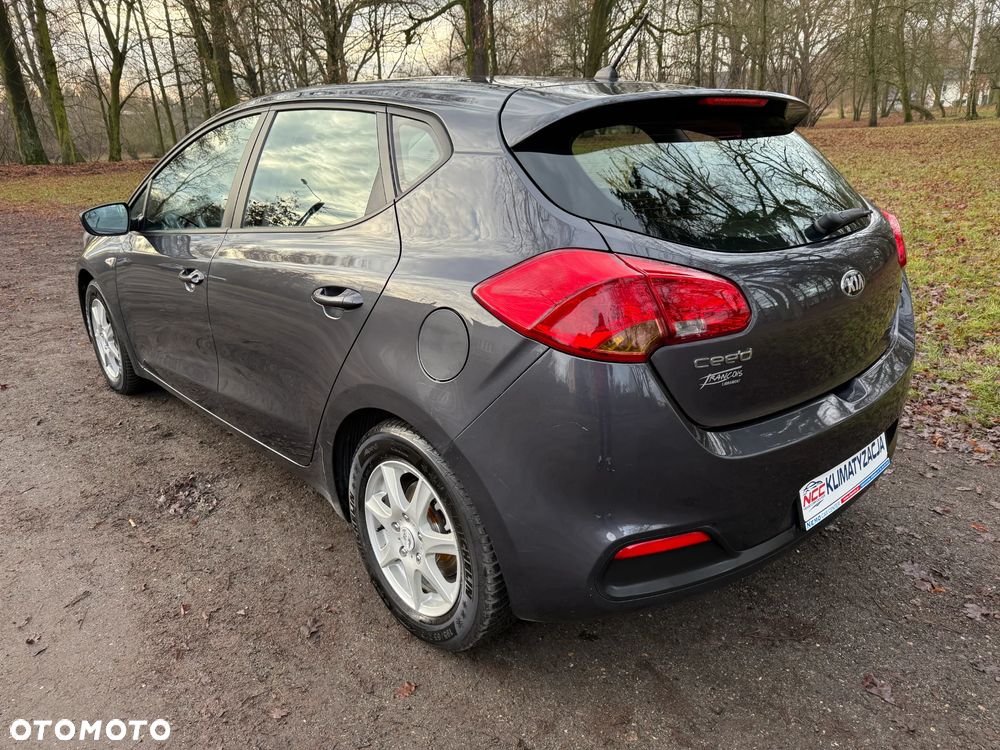 Kia Ceed 1.4 CRDi 90 Spirit - 11