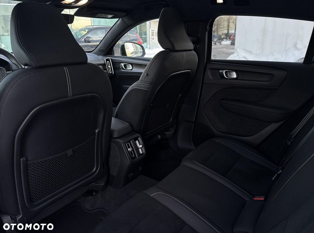 Volvo C40 - 25