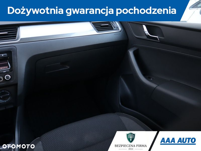 Skoda RAPID - 9