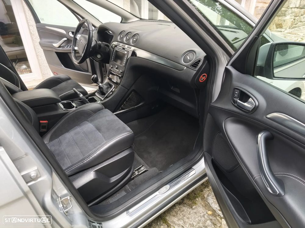 Ford S-Max 2.0 TDCi Titanium 7L - 13