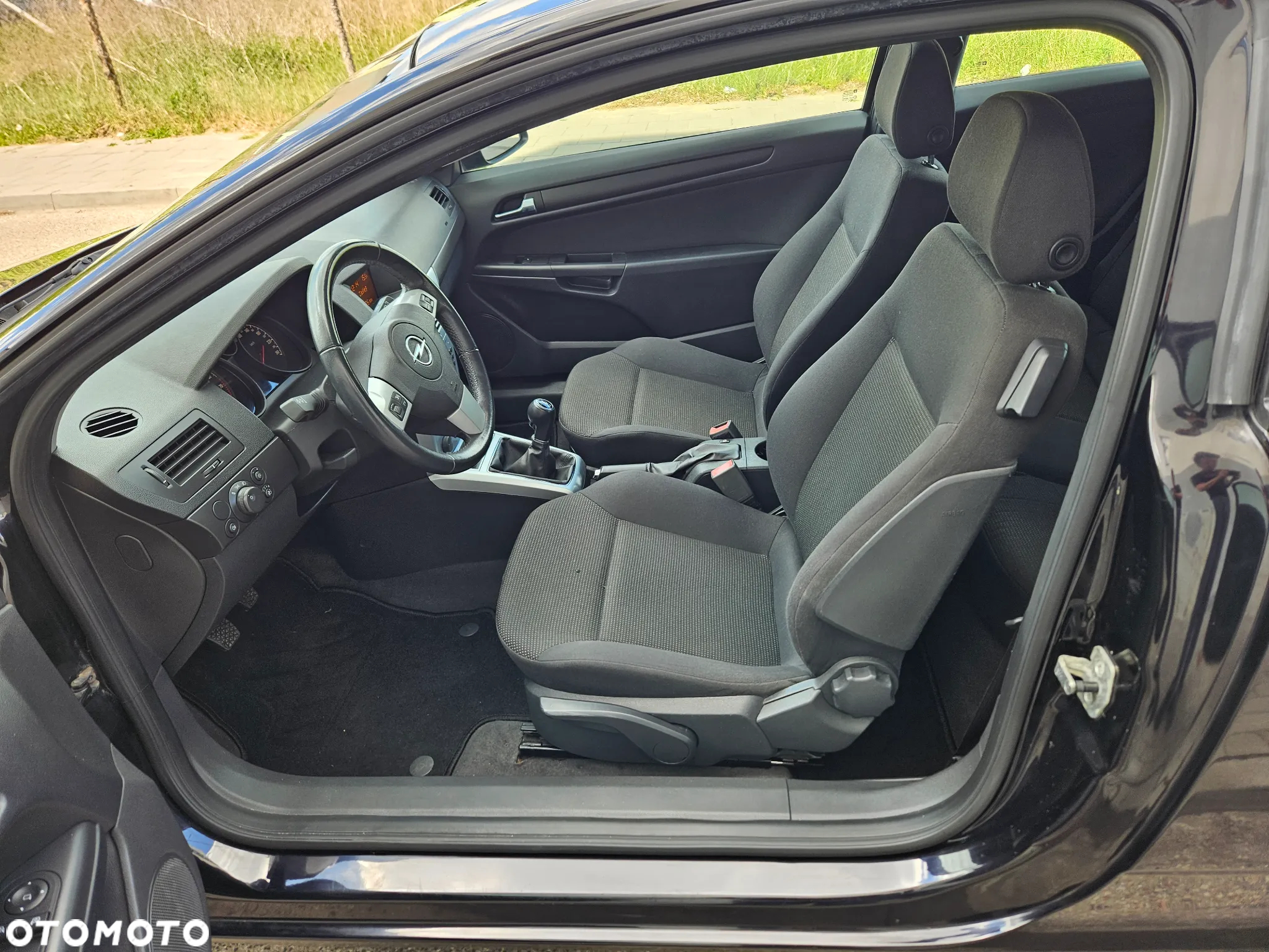 Opel Astra GTC 1.4 Catch me - 3