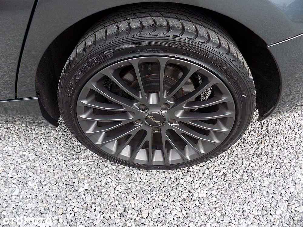 BMW Seria 1 118d Sport Line - 19
