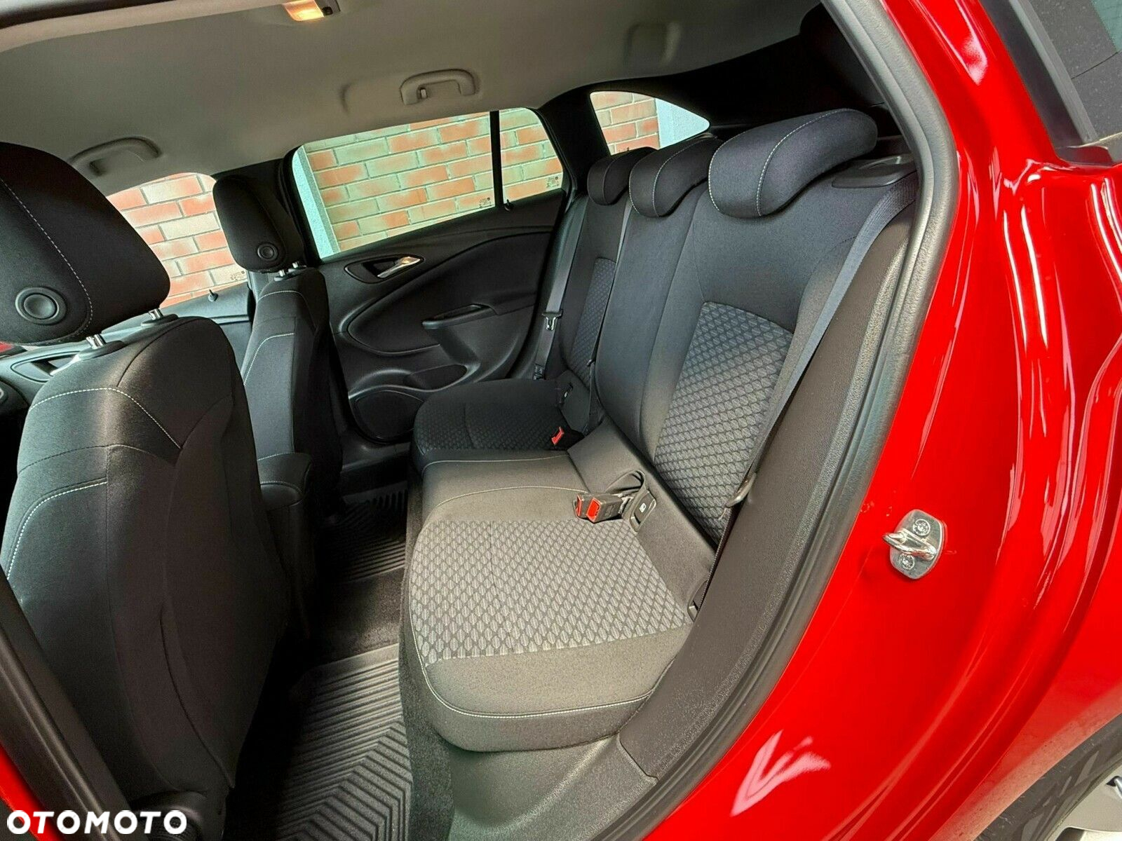 Opel Astra V 1.4 T Enjoy - 10