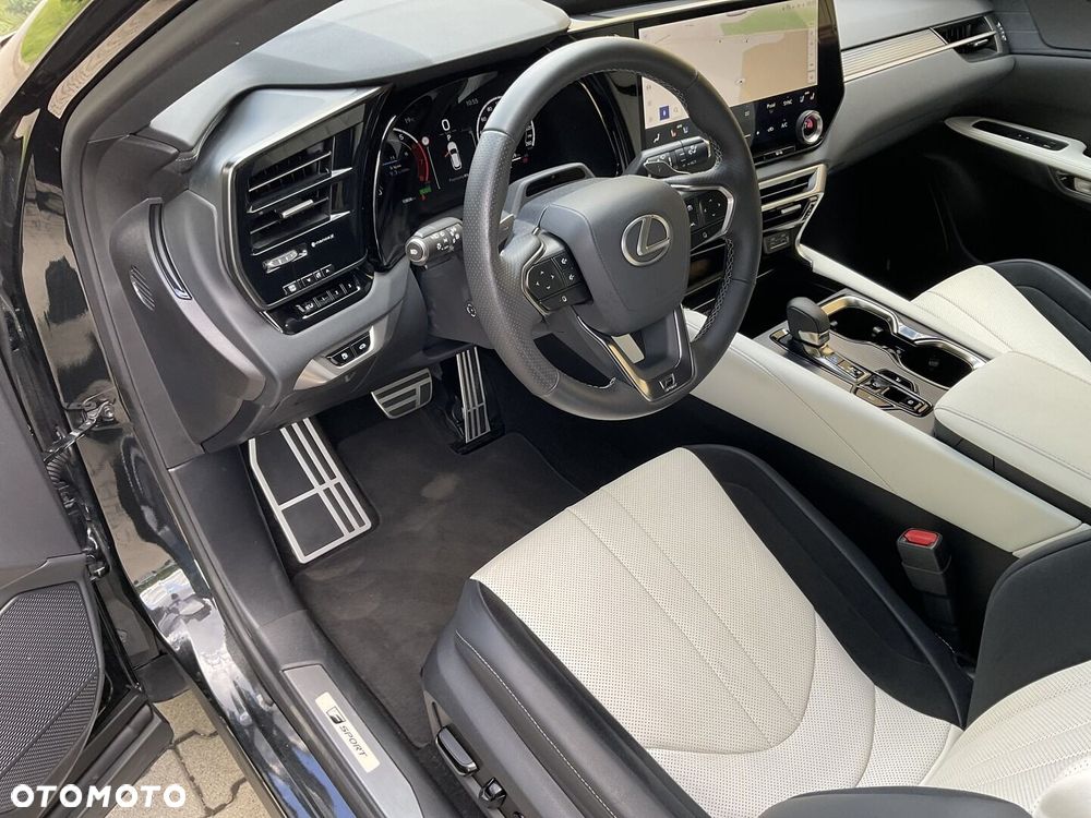 Lexus RX - 23