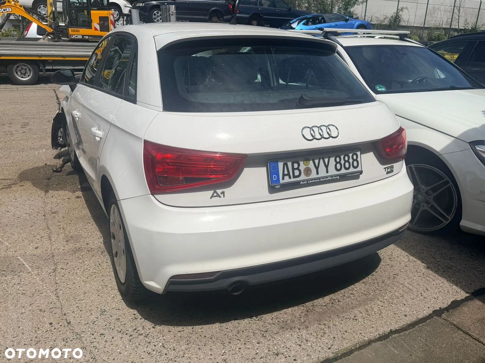 Audi A1 Sportback 1.0 TFSI ultra S tronic - 21