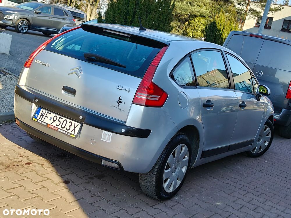 Citroën C4 1.4 16V Impress - 34