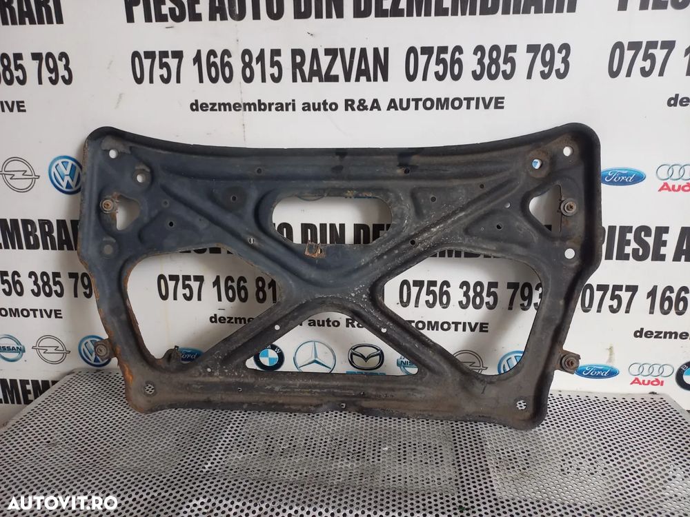 Scut Jug Cadru Motor Audi A6 4G C7 A7 An 2012-2018 Dezmembrez Audi A6 C7 A5 A8 D4 3.0 Tdi Bi-Turbo - 2