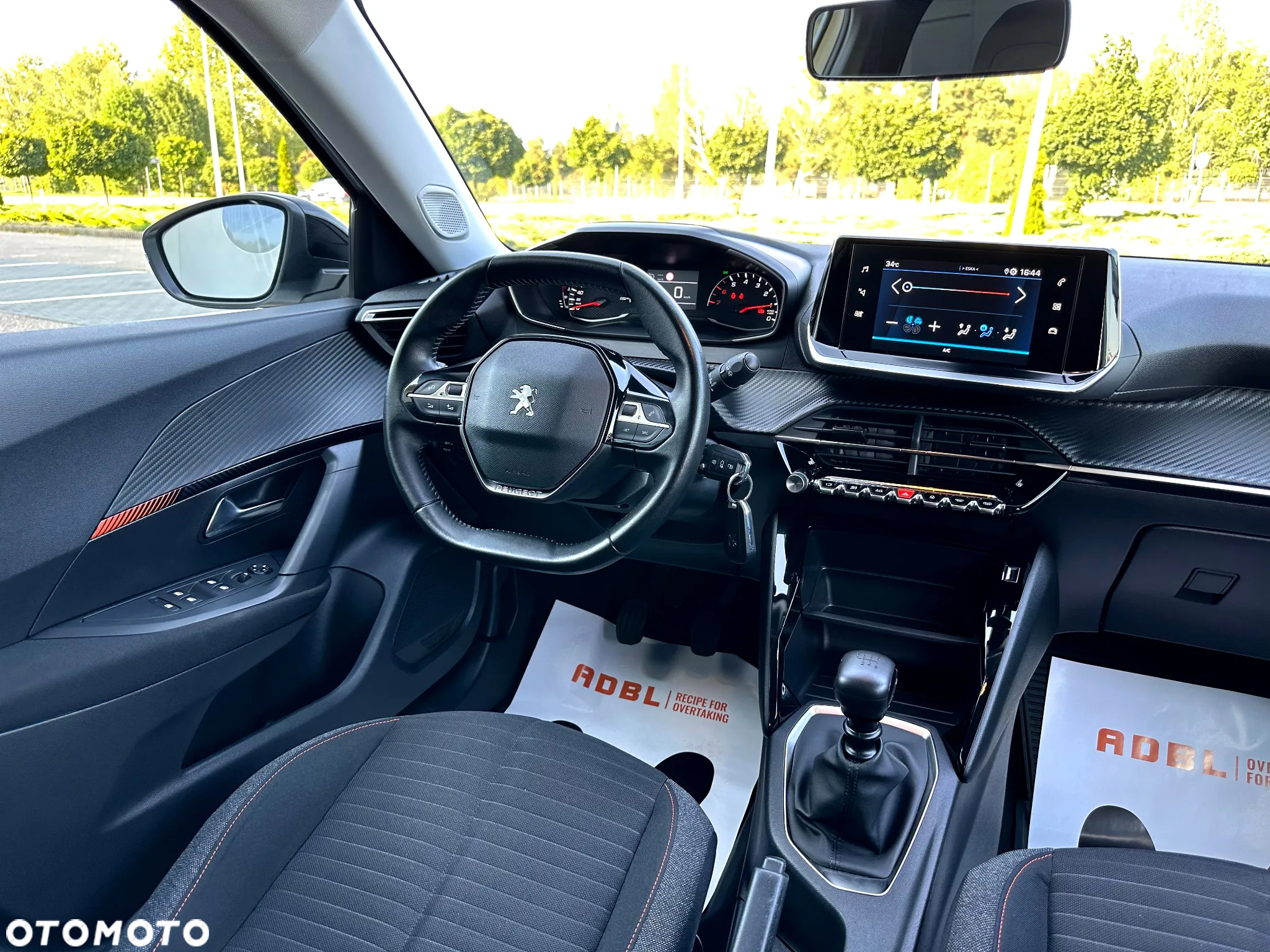 Peugeot 2008 PureTech 100 Style - 36