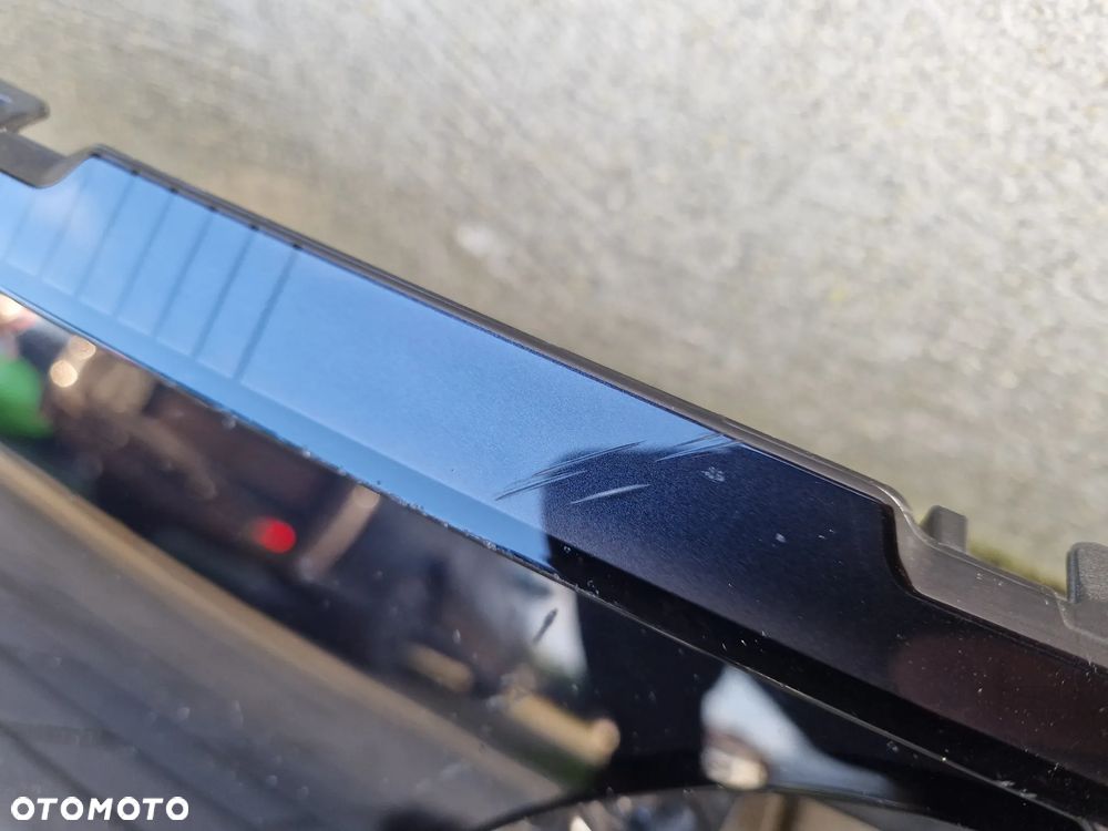 ATRAPA, GRIL NISSAN LEAF II LIFT 2022-- - 2