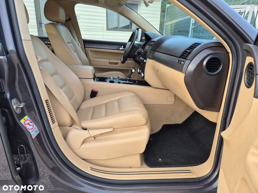 Volkswagen Touareg 3.0 V6 TDI DPF Automatik Individual - 18