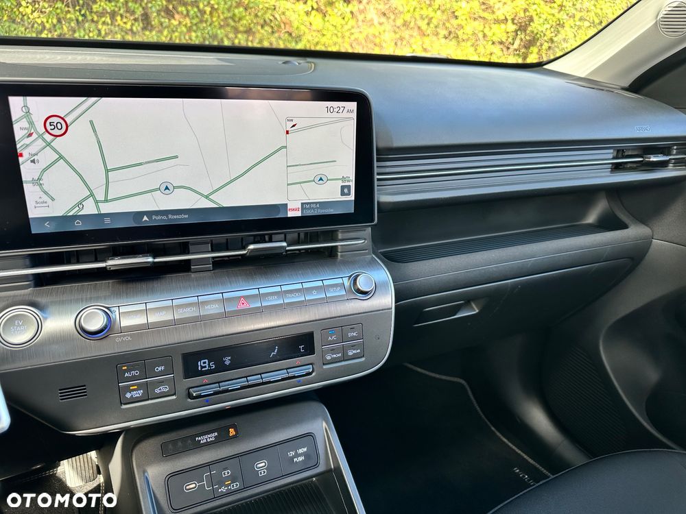 Hyundai Kona - 16